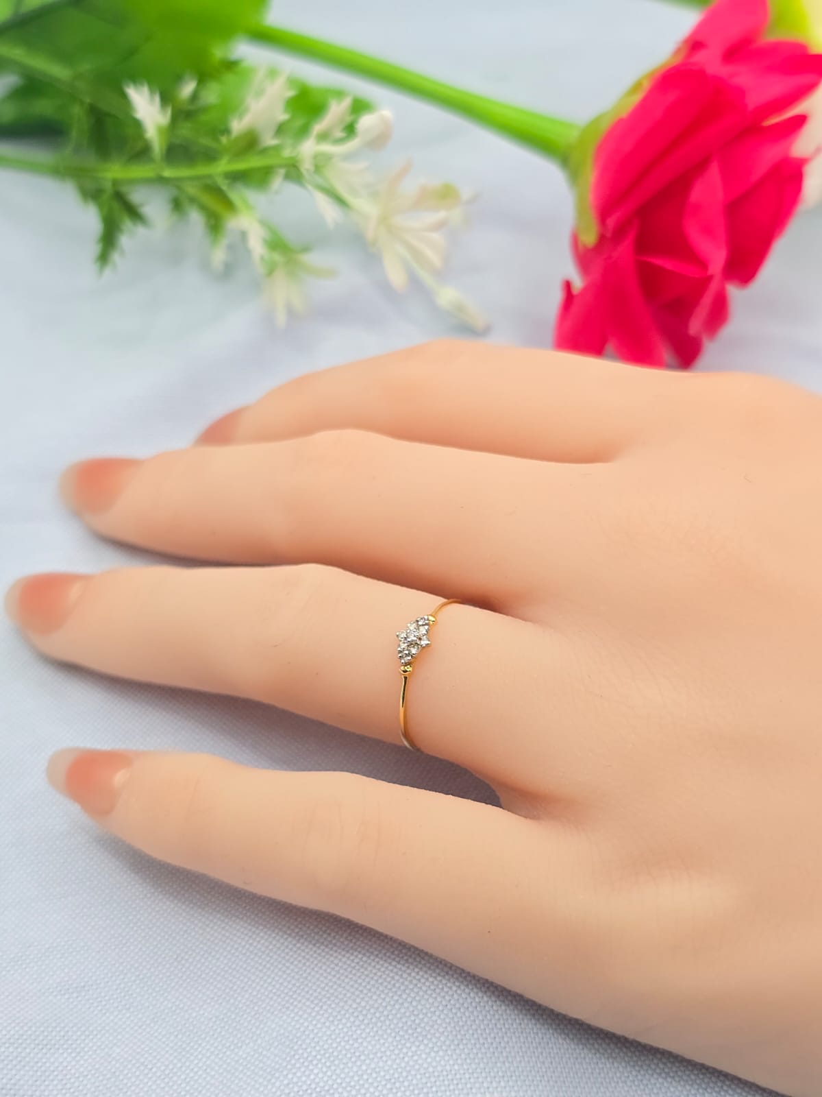 DIAMOND RING